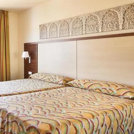 Alcazar Otel La Herradura (Granada)