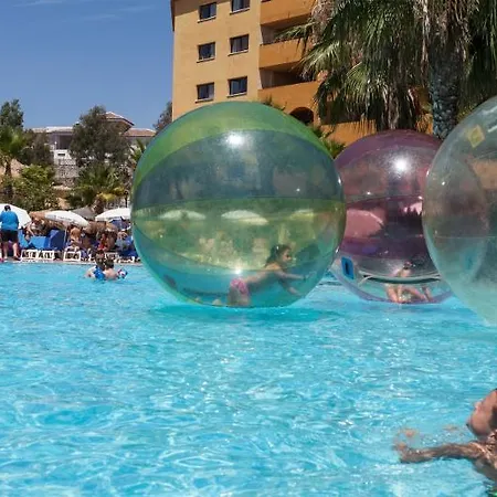 Alcazar Otel