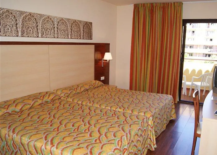 Alcazar 4*