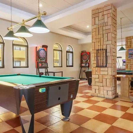 Hotel Alcázar 4*