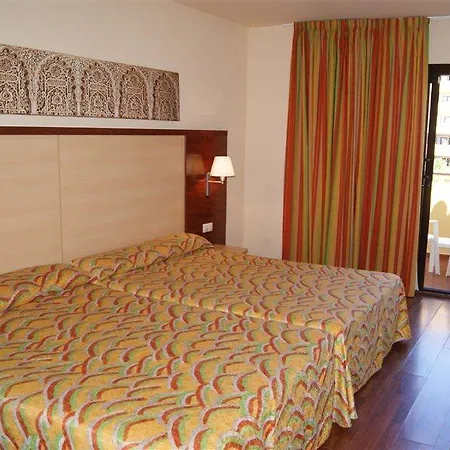 Alcázar 4*